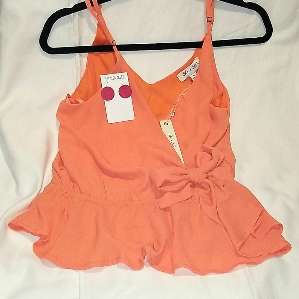 Mademli Boutique Cropped Blouse and Free Earrings!